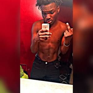 Meet your Posher, Tay